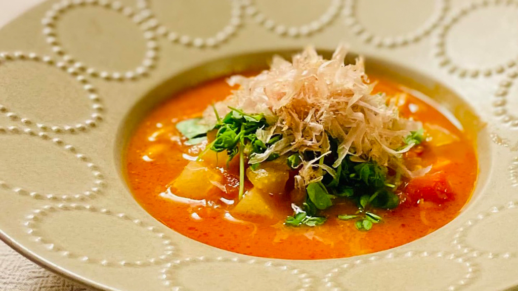 ベーコン節をふわりと上から